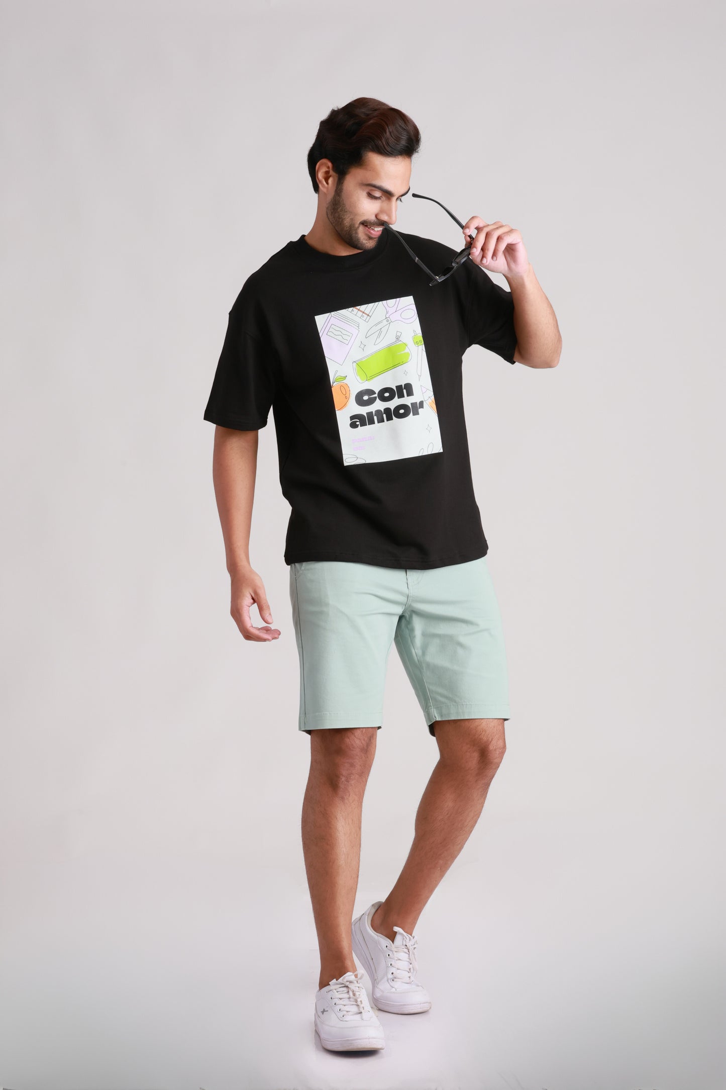 Black Printed T-shirt (con amor)