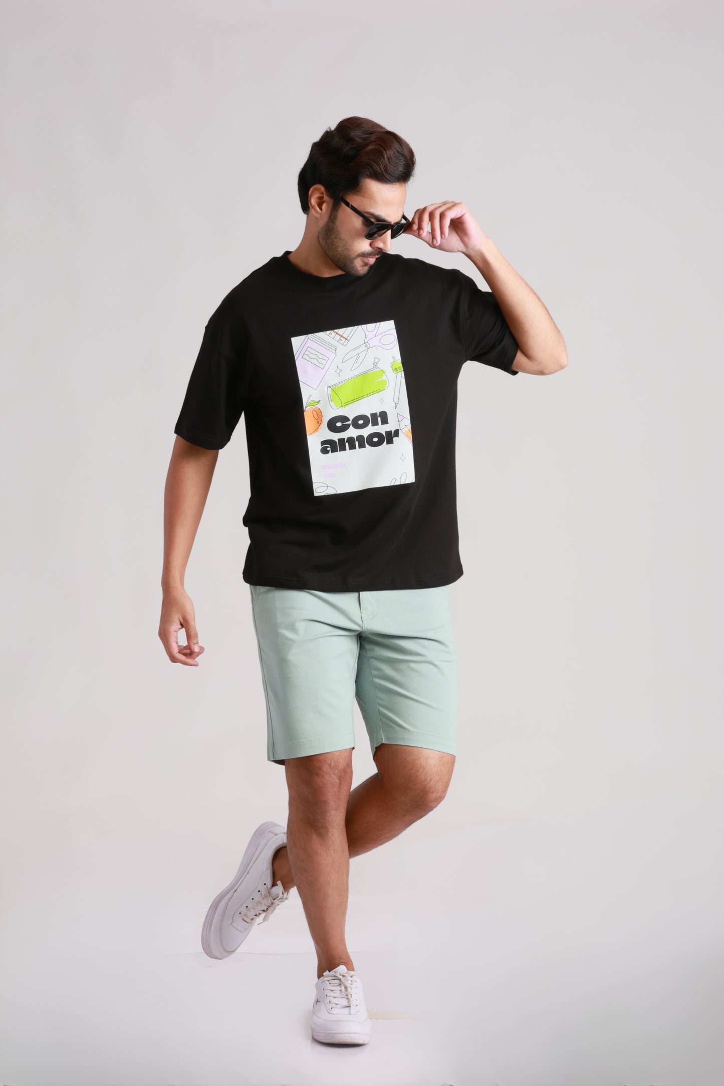 Black Printed T-shirt (con amor)