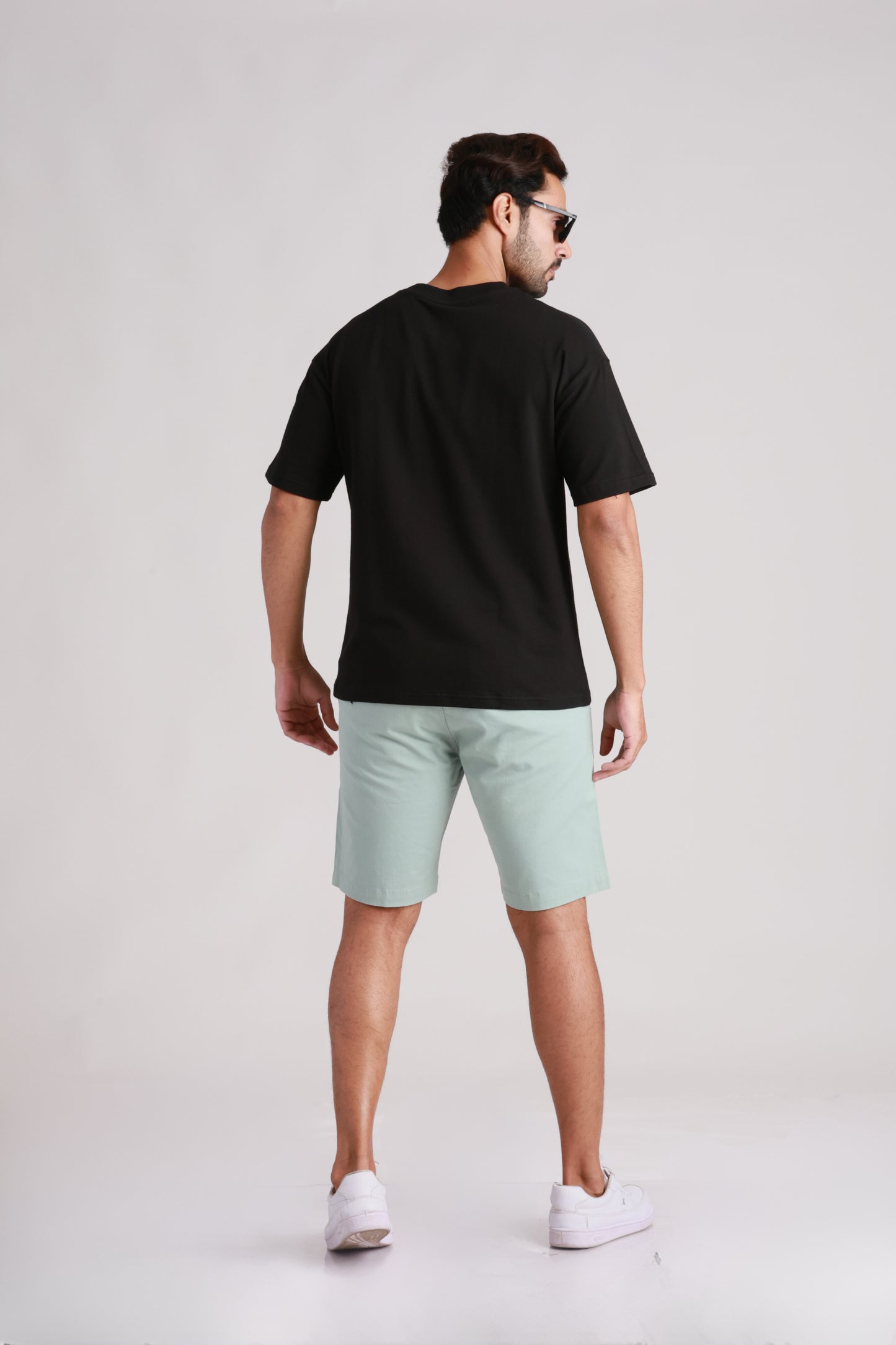 Black Printed T-shirt (con amor)